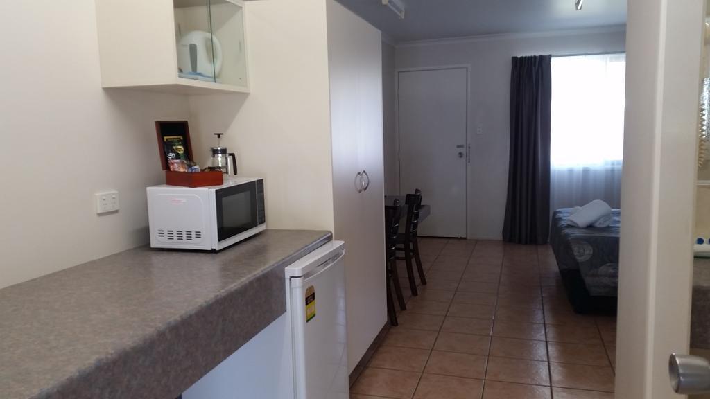 רוקהמפטון True Blue Motor Inn מראה חיצוני תמונה