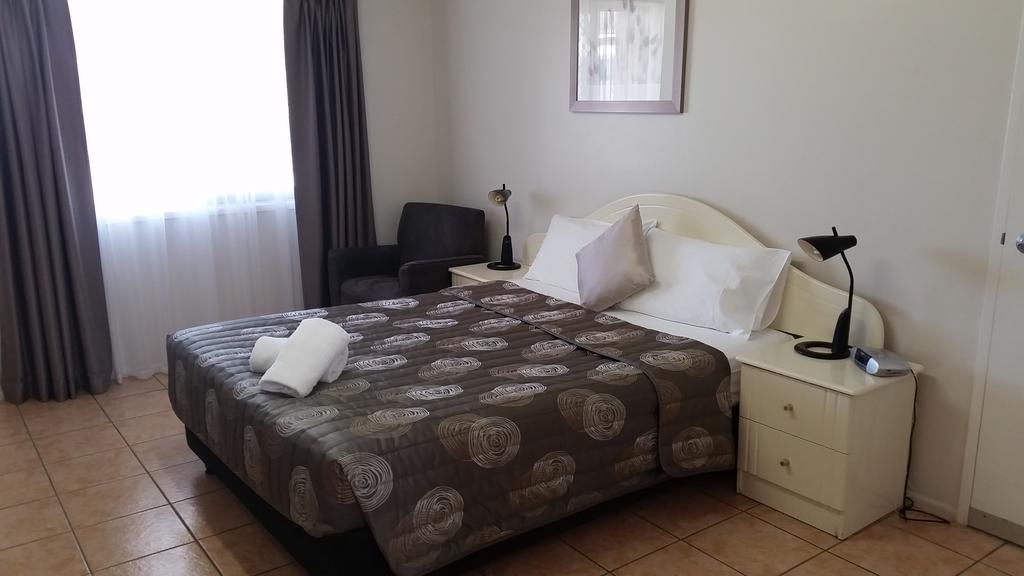 רוקהמפטון True Blue Motor Inn חדר תמונה