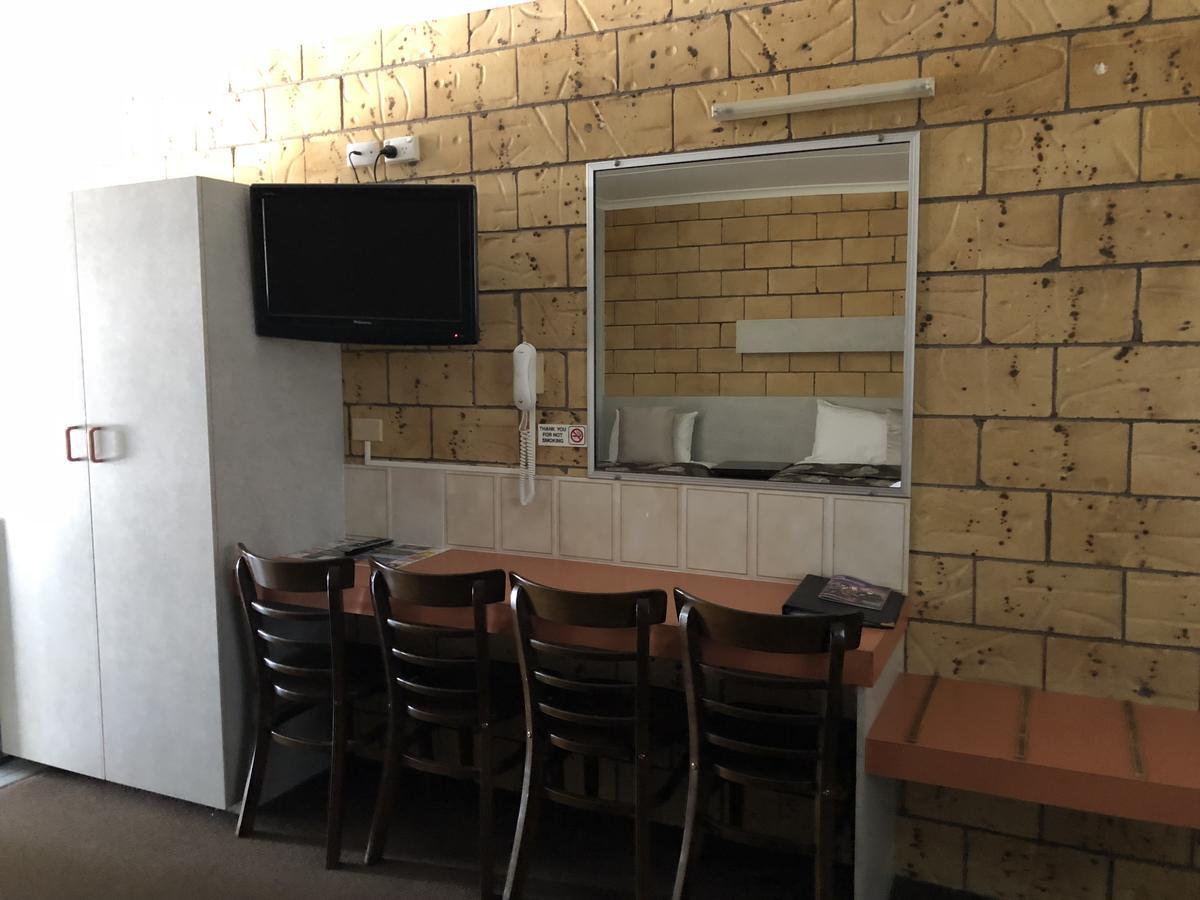 רוקהמפטון True Blue Motor Inn מראה חיצוני תמונה