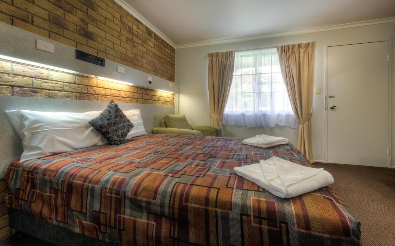 רוקהמפטון True Blue Motor Inn מראה חיצוני תמונה